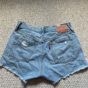 Levi’s button up jean shorts